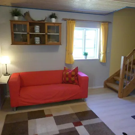 Haus In Zimmert Mit Terrasse, Grill Und Garten 펜션
